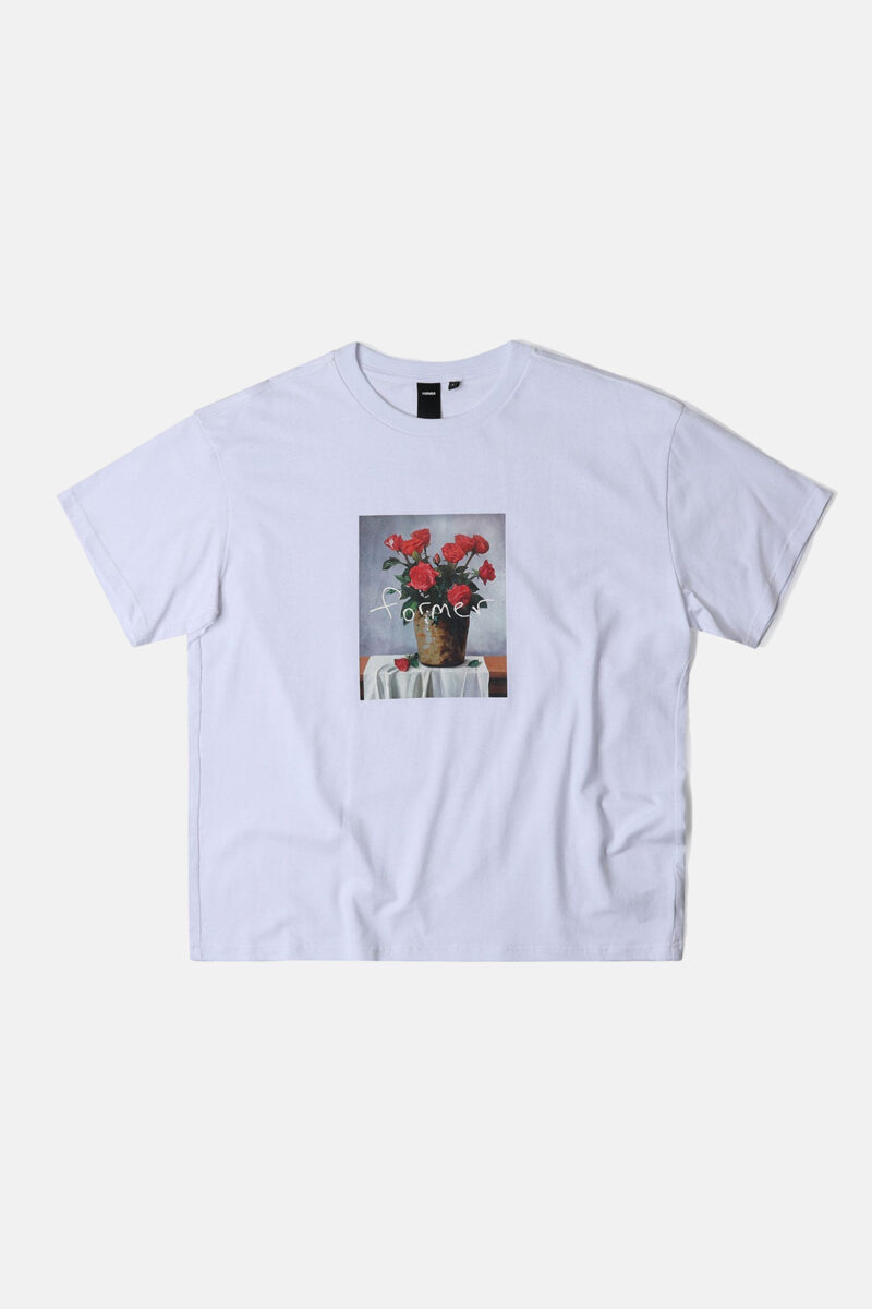 tee-shirt blanc coupe standart illustration rose